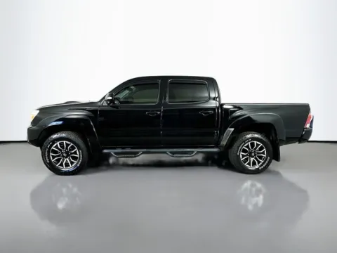 More photos of 2015 Toyota Tacoma TRD Pro at CarLink Fort Myers, FL