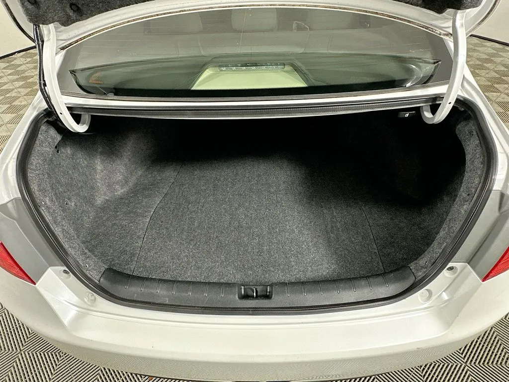 2015 Honda Accord EX-L - Photo 32