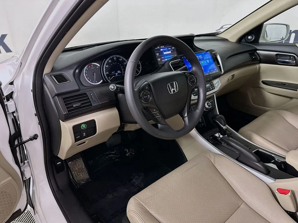 2015 Honda Accord EX-L - Photo 10