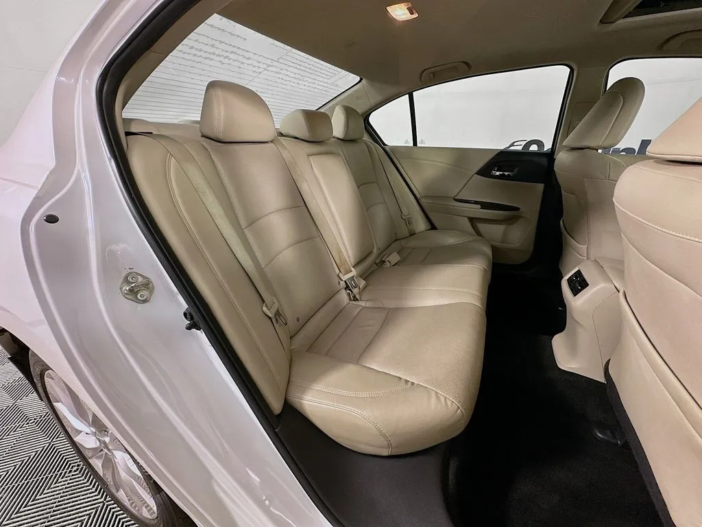 2015 Honda Accord EX-L - Photo 33