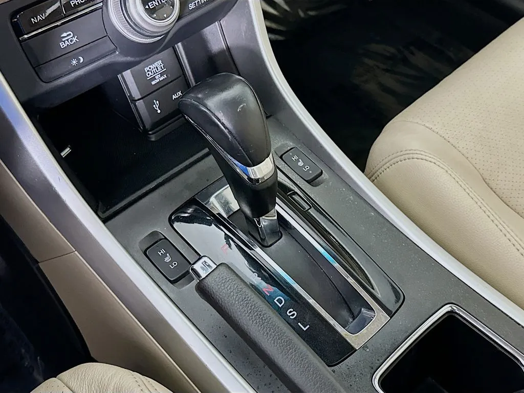 2015 Honda Accord EX-L - Photo 19
