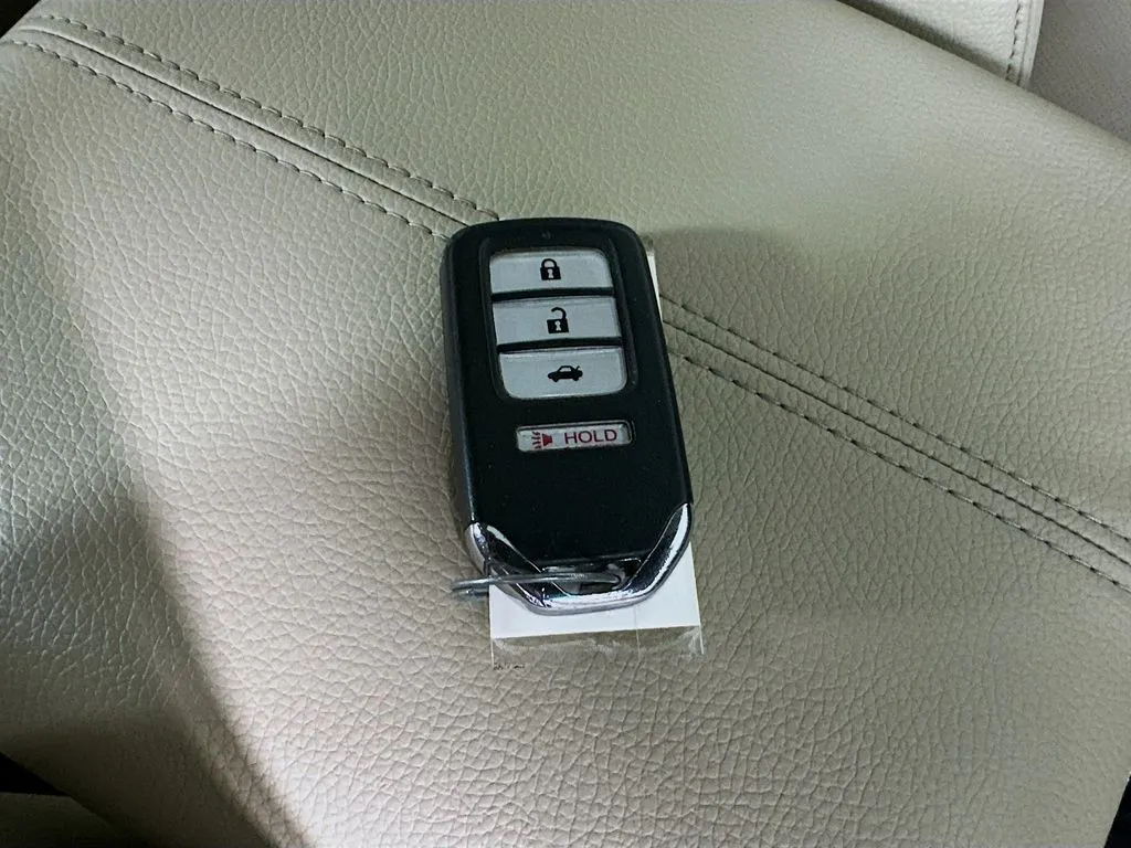 2015 Honda Accord EX-L - Photo 41