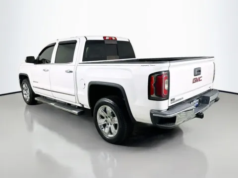 More photos of 2018 GMC Sierra 1500 SLT at CarLink Fort Myers, FL
