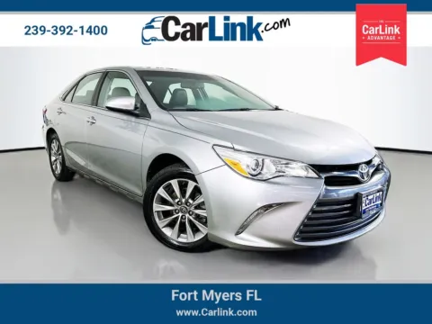 Silver 2017 Toyota Camry SE for sale in Fort Myers, FL