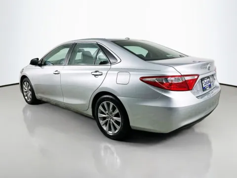 More photos of 2017 Toyota Camry SE at CarLink Fort Myers, FL
