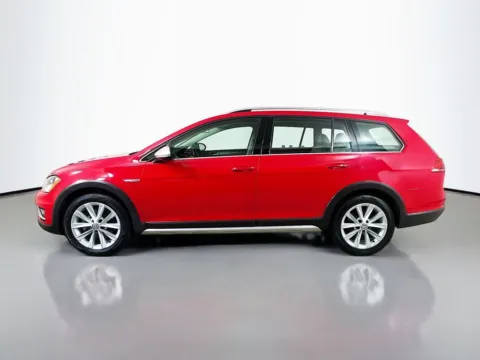 More photos of 2017 Volkswagen Golf Alltrack TSI S at CarLink Fort Myers, FL