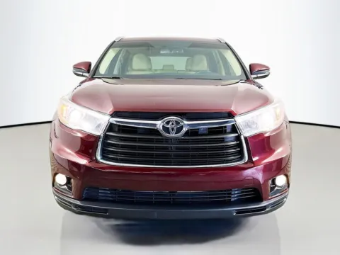 Photos of 2016 Toyota Highlander XLE V6 for sale in Fort Myers, FL at CarLink Fort Myers