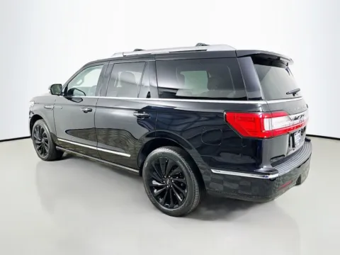 More photos of 2020 Lincoln Navigator Reserve at CarLink Fort Myers, FL