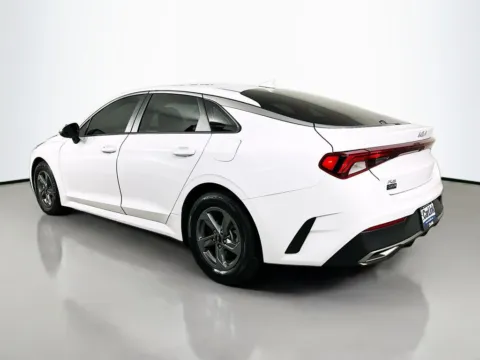 More photos of 2022 Kia K5 LX at CarLink Fort Myers, FL