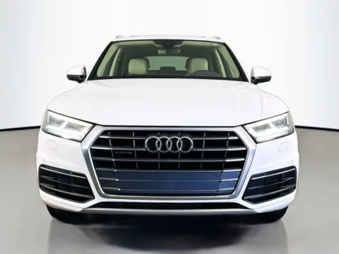 Photos of 2018 Audi Q5 2.0T Premium Plus for sale in Fort Myers, FL at CarLink Fort Myers