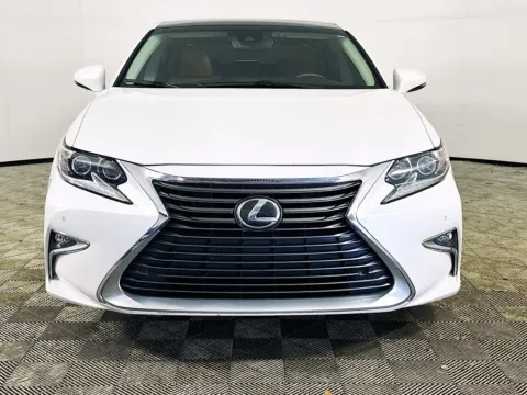 Photos of 2018 Lexus ES 350 for sale in Fort Myers, FL at CarLink Fort Myers