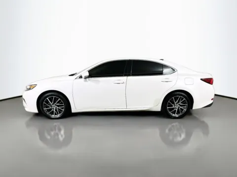 More photos of 2018 Lexus ES 350 at CarLink Fort Myers, FL