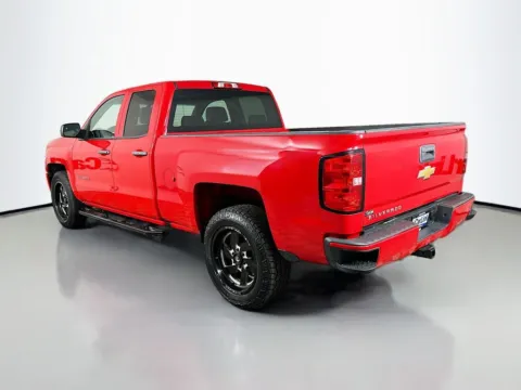 More photos of 2017 Chevrolet Silverado 1500 Custom at CarLink Fort Myers, FL