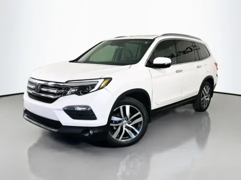 Another view of 2018 Honda Pilot Touring for sale in Fort Myers, FL at CarLink Fort Myers