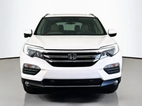 Photos of 2018 Honda Pilot Touring for sale in Fort Myers, FL at CarLink Fort Myers