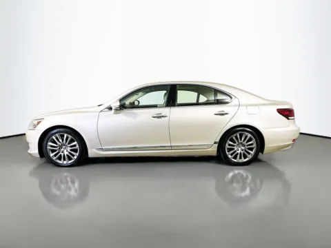 More photos of 2015 Lexus LS 460 at CarLink Fort Myers, FL