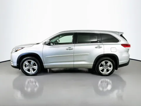 More photos of 2017 Toyota Highlander Limited at CarLink Fort Myers, FL