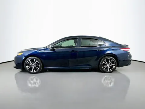 More photos of 2020 Toyota Camry SE at CarLink Fort Myers, FL