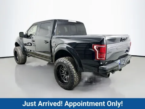 More photos of 2018 Ford F-150 Raptor at CarLink Fort Myers, FL