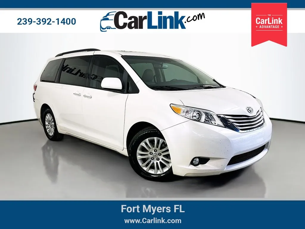 White 2017 Toyota Sienna XLE for sale in Fort Myers, FL