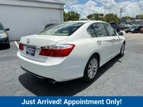 More photos of 2014 Honda Accord EX-L at CarLink Fort Myers, FL