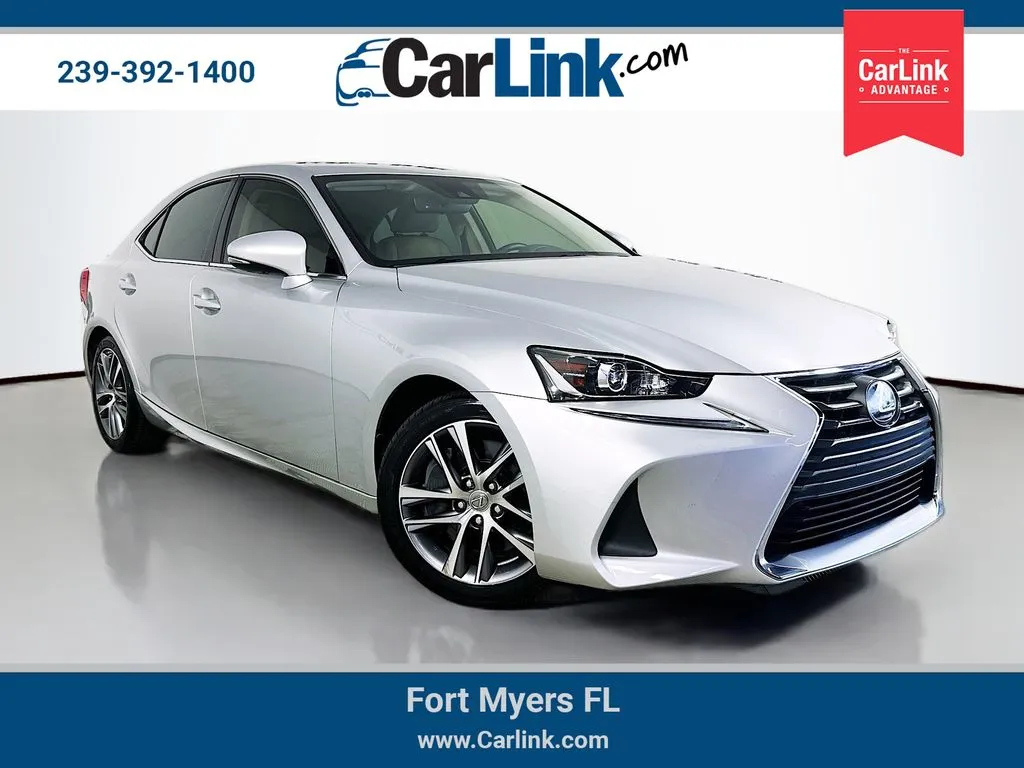 2018 Lexus IS 350's photo