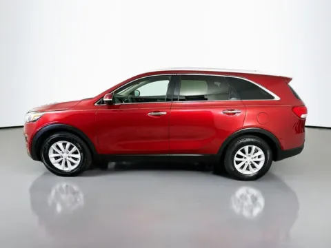 More photos of 2018 Kia Sorento LX at CarLink Fort Myers, FL