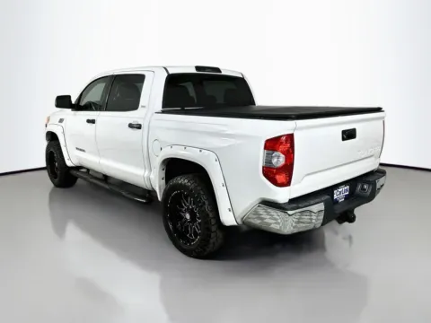 More photos of 2016 Toyota Tundra SR5 at CarLink Fort Myers, FL