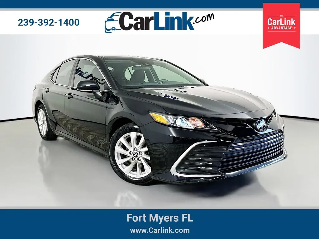Black 2021 Toyota Camry LE for sale in Fort Myers, FL