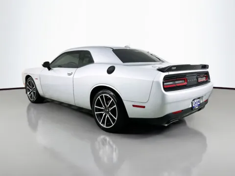 More photos of 2022 Dodge Challenger R/T at CarLink Fort Myers, FL
