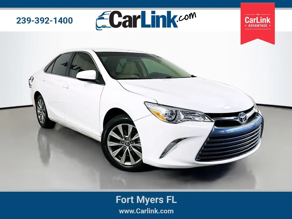 White 2016 Toyota Camry XLE for sale in Fort Myers, FL