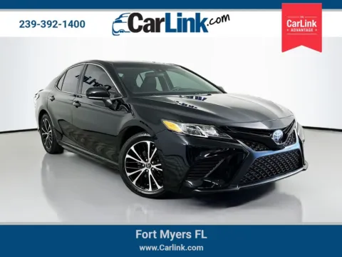 Black 2018 Toyota Camry SE for sale in Fort Myers, FL