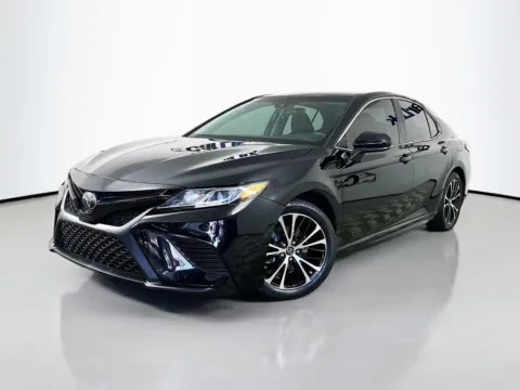 Another view of 2018 Toyota Camry SE for sale in Fort Myers, FL at CarLink Fort Myers