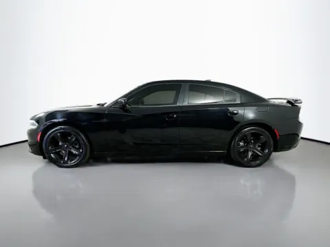 More photos of 2018 Dodge Charger SXT at CarLink Fort Myers, FL