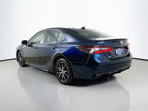 More photos of 2021 Toyota Camry SE at CarLink Fort Myers, FL