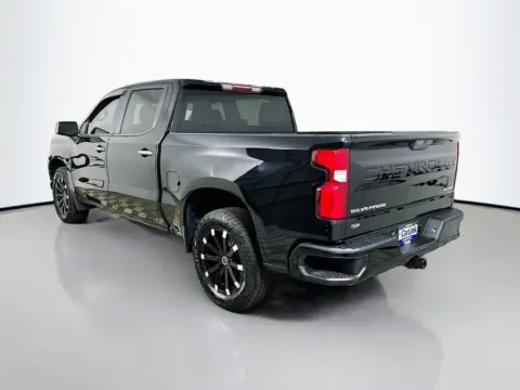 More photos of 2021 Chevrolet Silverado 1500 Custom at CarLink Fort Myers, FL