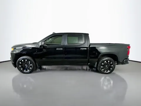 More photos of 2021 Chevrolet Silverado 1500 Custom at CarLink Fort Myers, FL