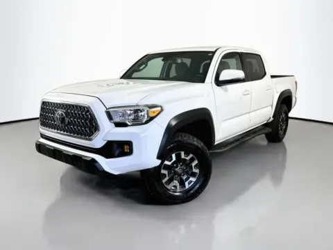 More photos of 2019 Toyota Tacoma TRD Off-Road at CarLink Fort Myers, FL