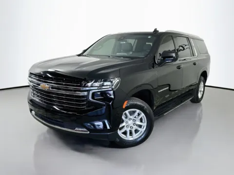 More photos of 2021 Chevrolet Suburban LT at CarLink Fort Myers, FL