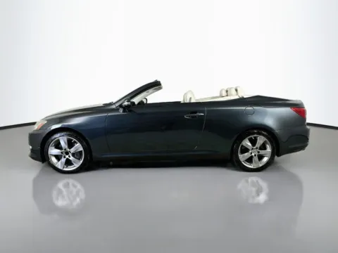 More photos of 2010 Lexus IS 350 C at CarLink Fort Myers, FL