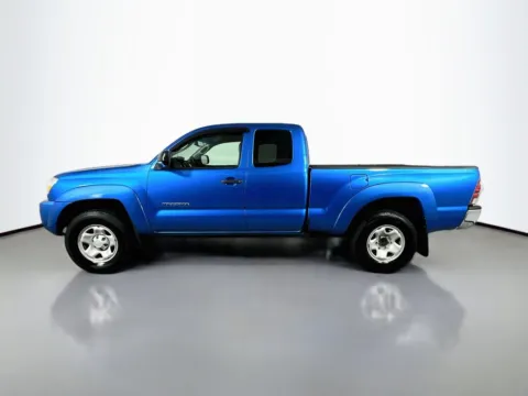 More photos of 2011 Toyota Tacoma PreRunner at CarLink Fort Myers, FL