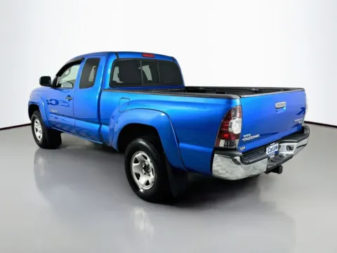 More photos of 2011 Toyota Tacoma PreRunner at CarLink Fort Myers, FL
