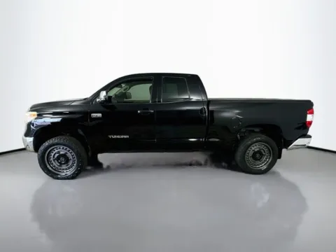 More photos of 2016 Toyota Tundra Limited at CarLink Fort Myers, FL
