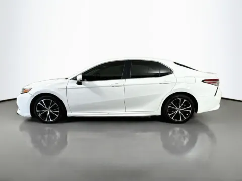 More photos of 2019 Toyota Camry SE at CarLink Fort Myers, FL