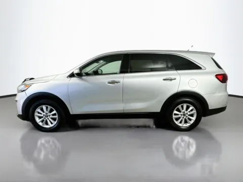 More photos of 2020 Kia Sorento LX at CarLink Fort Myers, FL