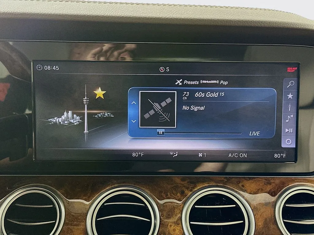 2018 Mercedes-Benz E-Class E300 - Photo 18