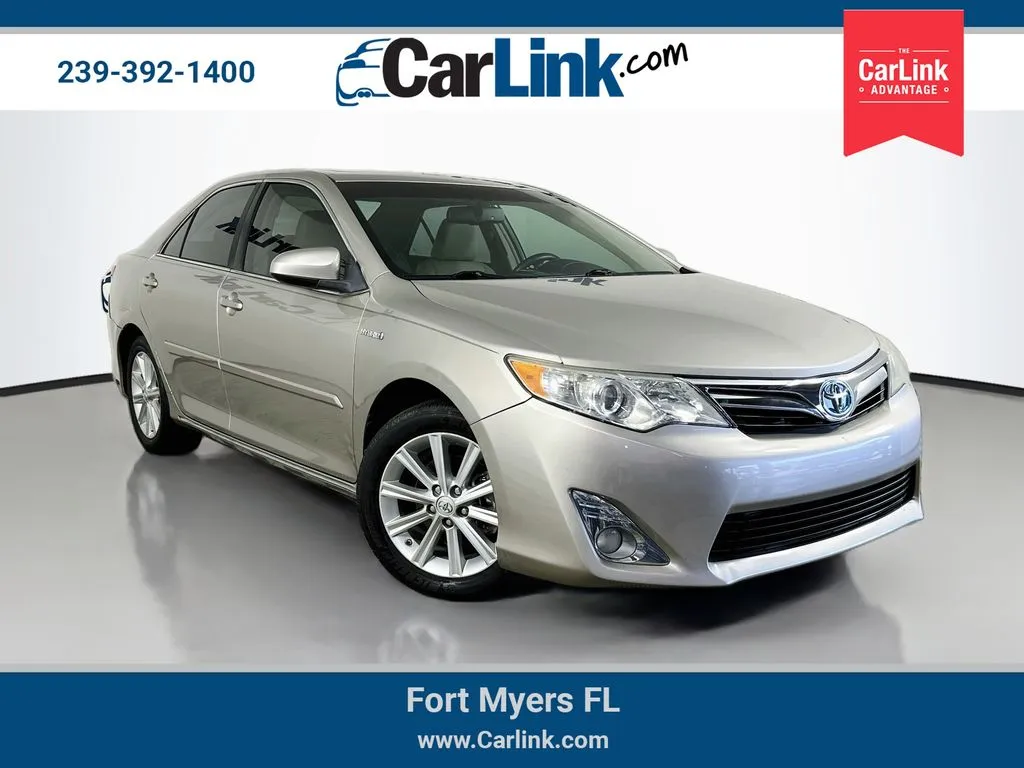Beige 2014 Toyota Camry Hybrid XLE for sale in Fort Myers, FL