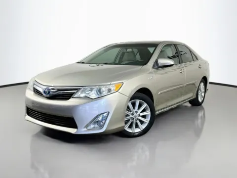 Another view of 2014 Toyota Camry Hybrid XLE for sale in Fort Myers, FL at CarLink Fort Myers