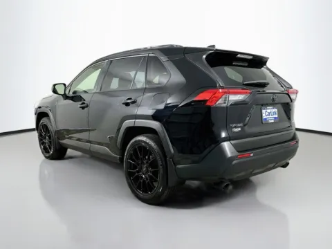 More photos of 2019 Toyota RAV4 LE at CarLink Fort Myers, FL