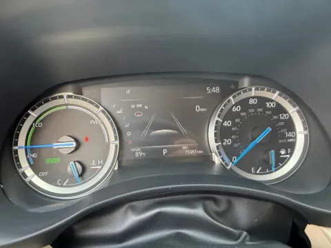 More photos of 2022 Toyota Highlander Hybrid Platinum at CarLink Fort Myers, FL